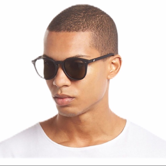 Le Specs Other - Le Specs Bandwagon Black Rubber Midsize Sunglasses